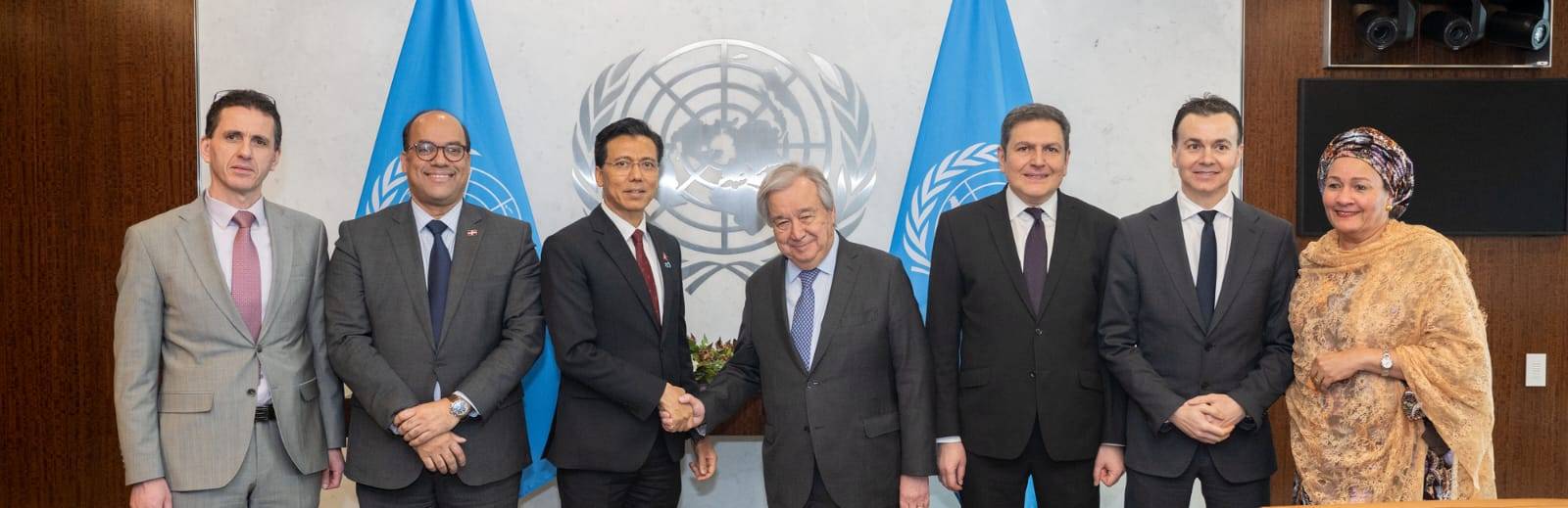 ՄԱԿ-ում ՀՀ մշտական ներկայացուցիչ, ՄԱԿ ՏնտՍոցԽորհ փոխնախագահ Պարույր Հովհաննիսյանը հանդիպել է ՄԱԿ-ի Գլխավոր քարտուղար Անտոնիու Գուտերեշի հետ` Տնտեսական և սոցիալական խորհրդի Բյուրոյի անդամների մասնակցությամբ